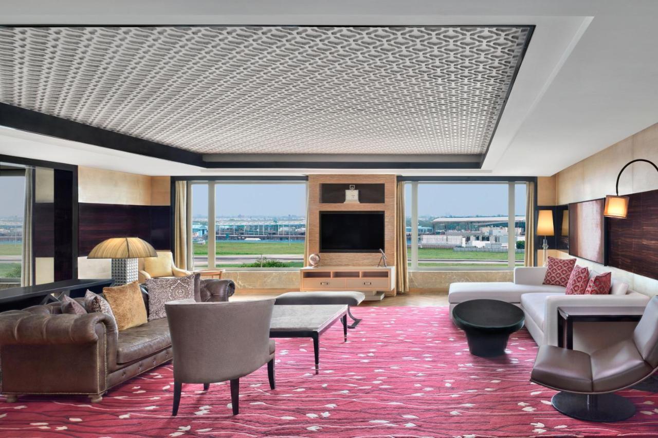 Jw Marriott Hotel New Delhi Aerocity Exteriér fotografie The Hong Kong Jockey Club Champions Suite